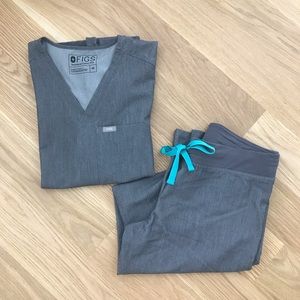 FIGS Gray scrubs